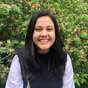 Meet your Posher, Valeria